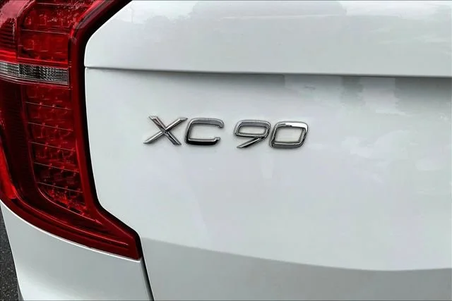 2023 Volvo XC90 Core - Photo 24