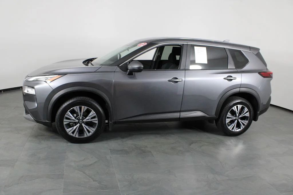 2022 Nissan Rogue SV - Photo 14