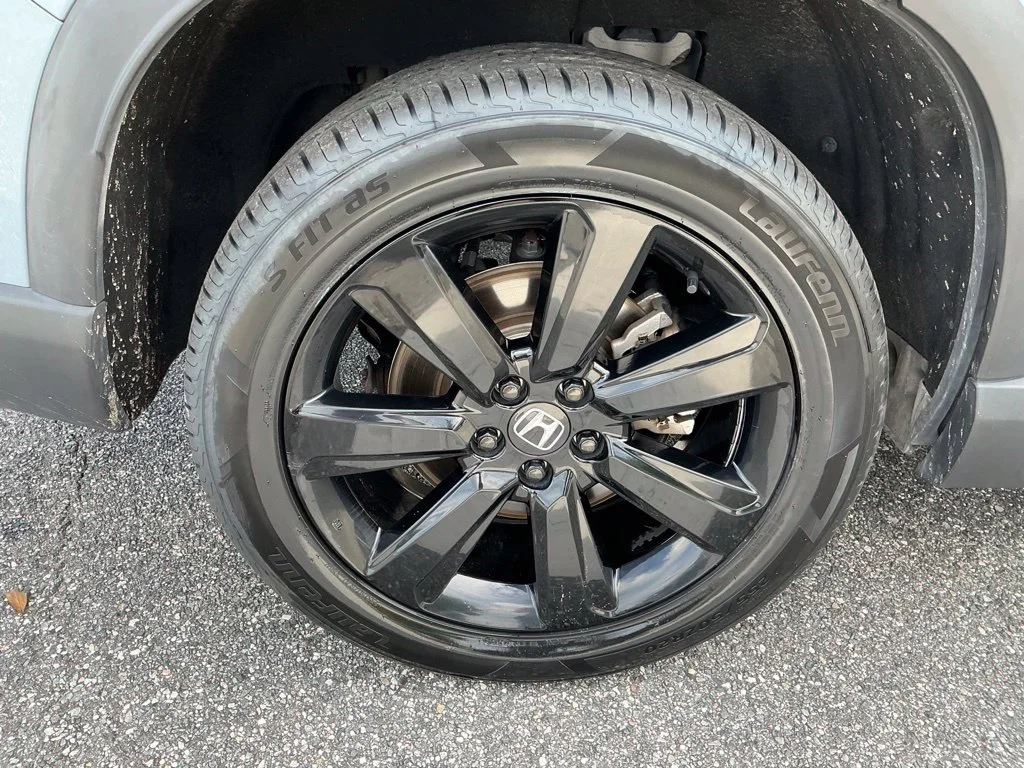 Used 2025  Honda Black Edition image 14