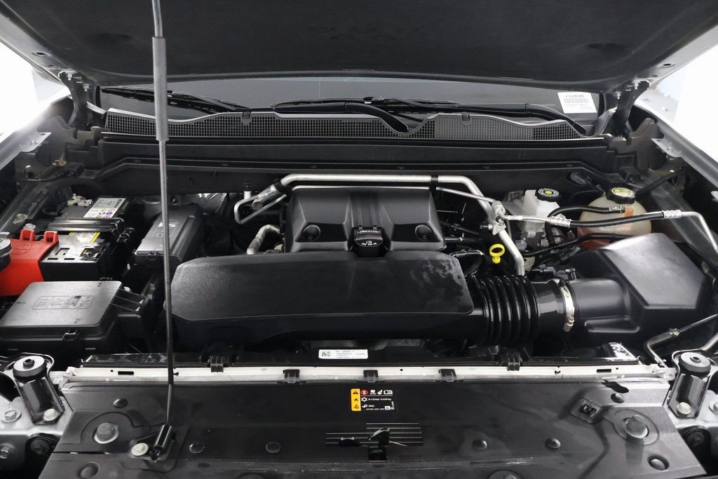 Used 2023 Silver GMC Denali image 15
