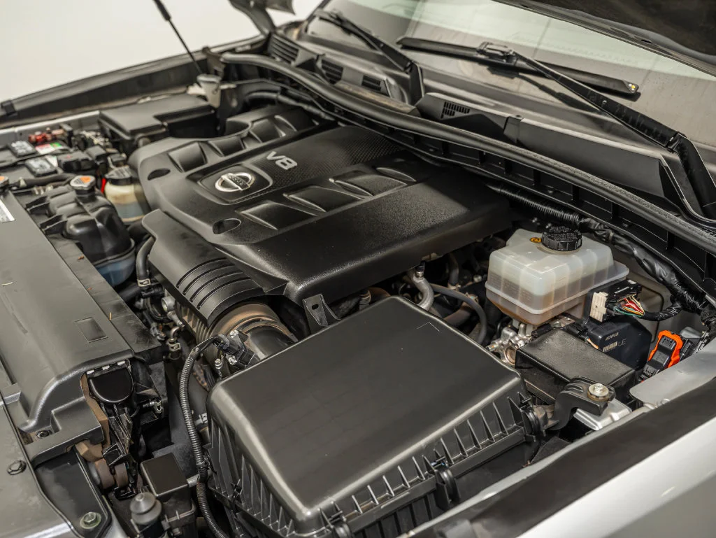 Used 2020 Brilliant Silver Metallic Nissan SL image 51