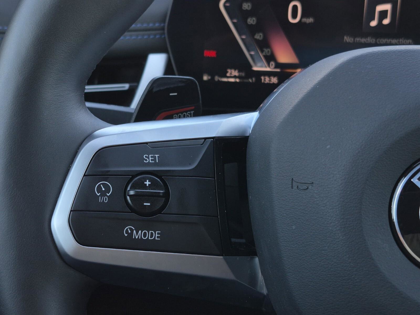 2025 BMW X1 28i - Photo 15