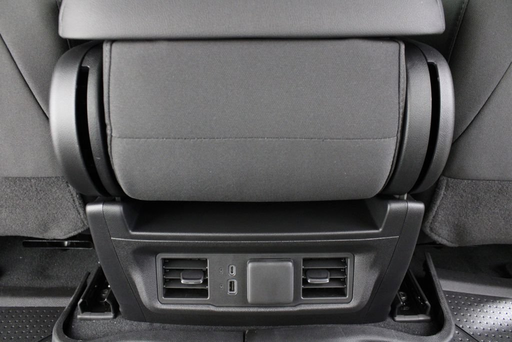 2026 Chevrolet Silverado 1500 LT - Photo 14