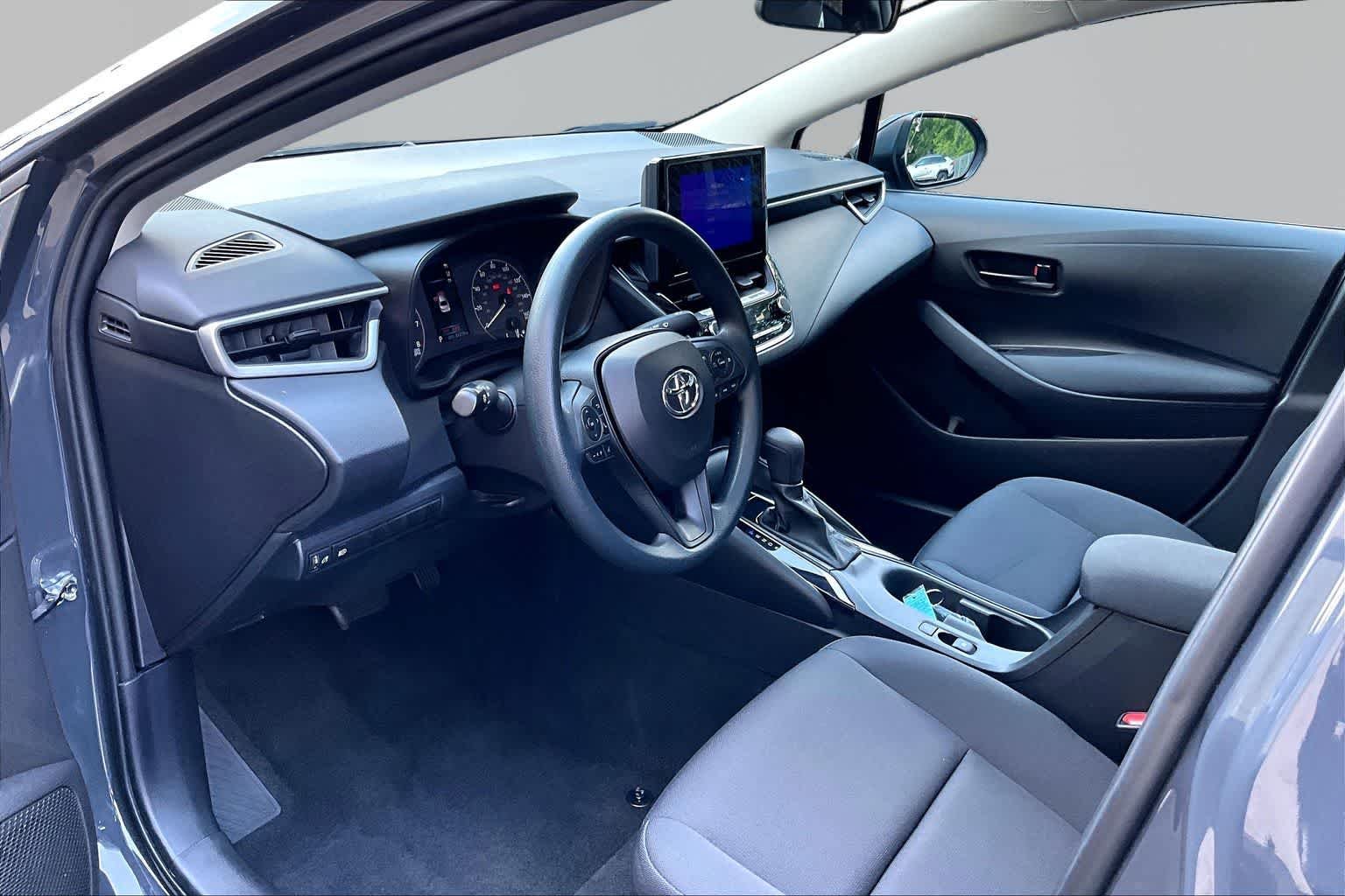 Used 2023 Underground Toyota LE image 18