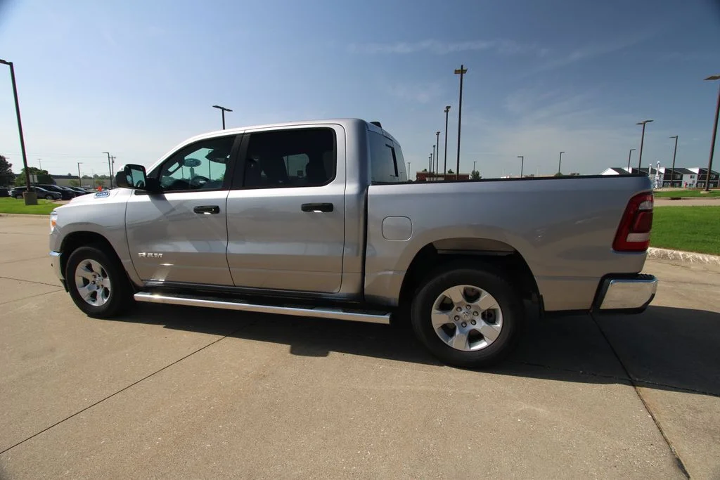 Used 2024 Silver Ram Big Horn/Lone Star image 15