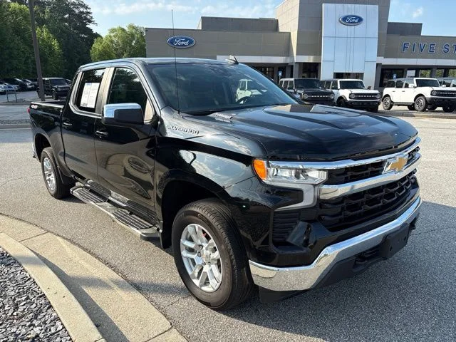 Used 2024 Black Chevrolet LT image 2