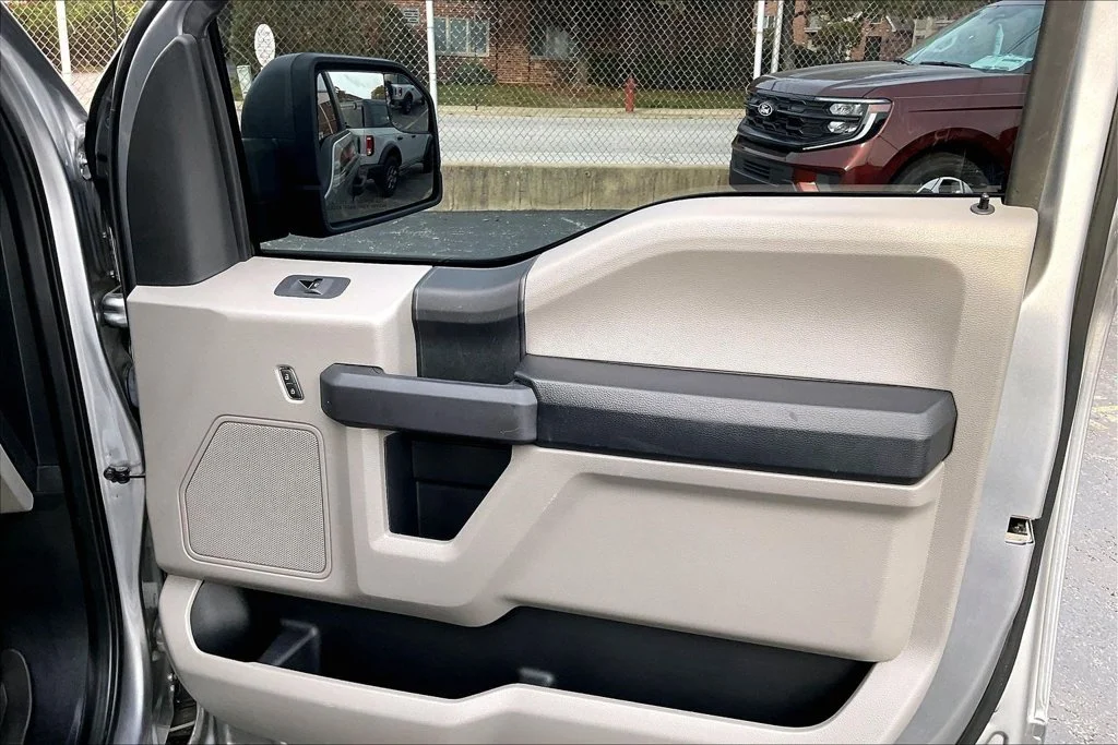 Used 2020 Silver Metallic Ford XL image 23