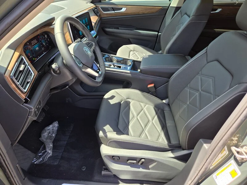 New 2026 Green Volkswagen 2.0T SE w/Technology image 6