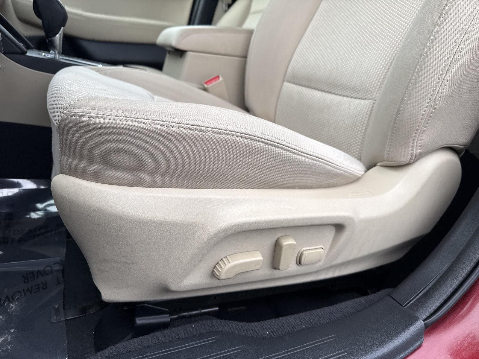 Used 2017 Venetian Red Pearl Subaru Premium image 19