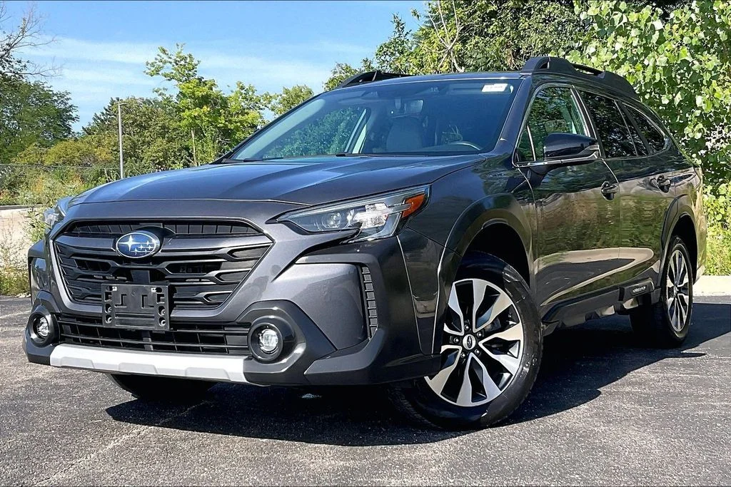 Used 2023 Gray Subaru Limited image 12