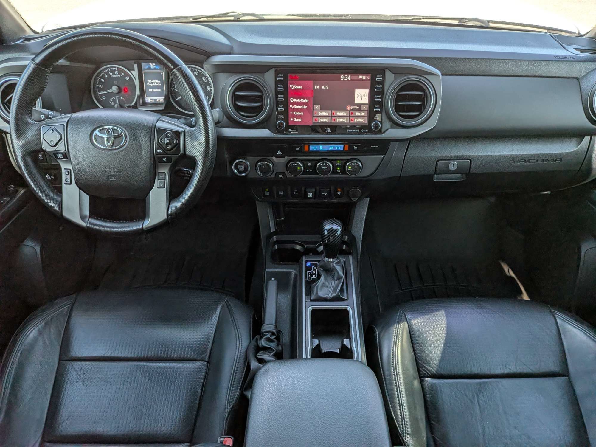 Used 2022  Toyota  image 15
