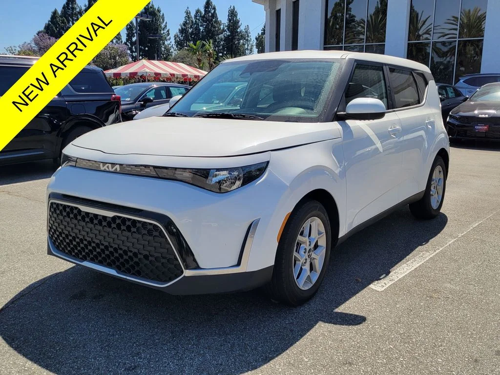 2024 Kia Soul 2.0L LX IVT's photo