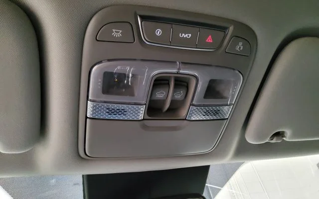 Used 2022 Black Kia SX image 27