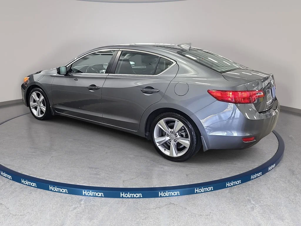 Used 2013  Acura 2.0L image 9