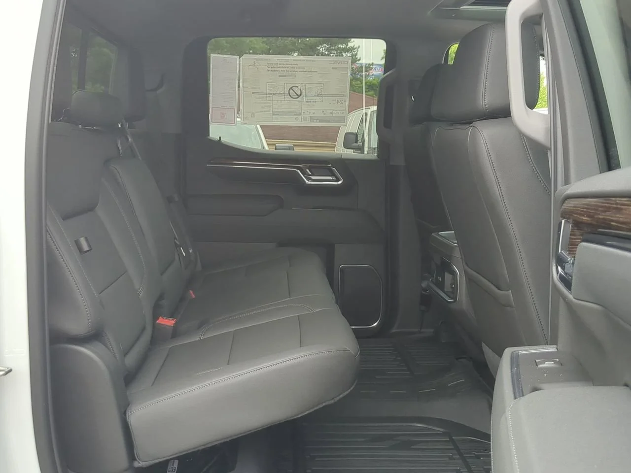 New 2026 Summit White GMC Elevation image 28