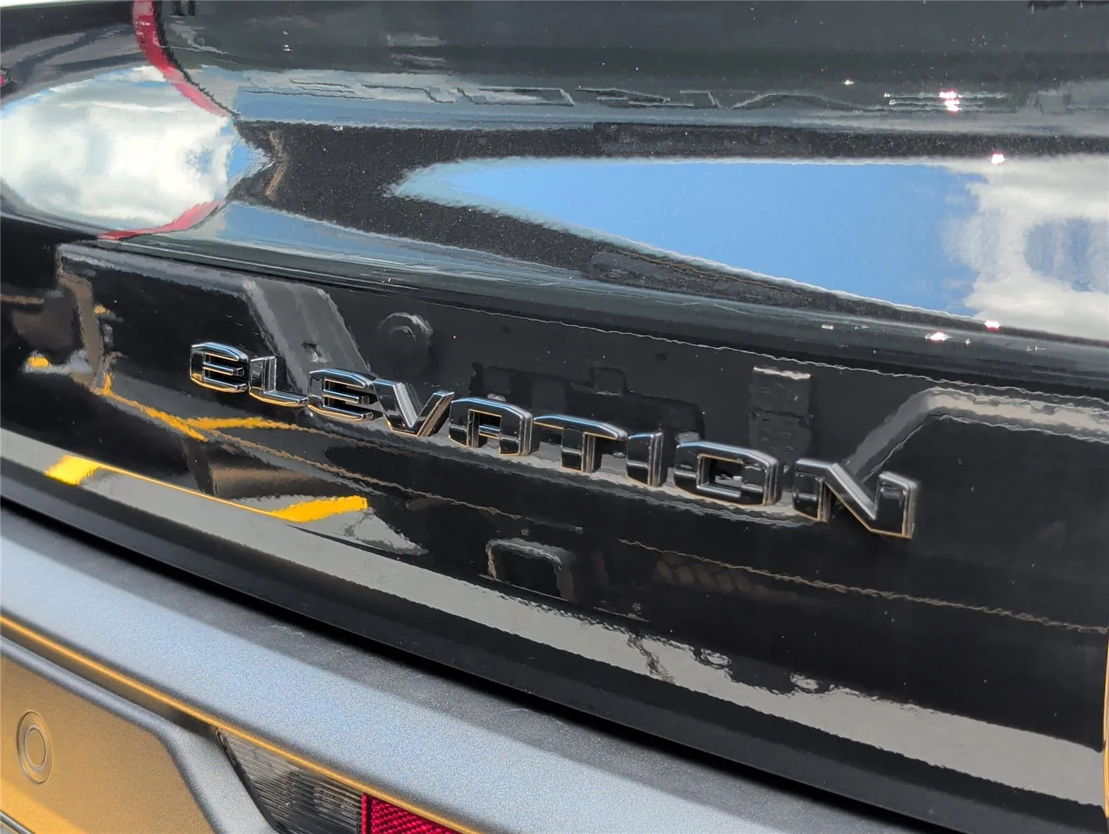 New 2026 Ebony Twilight Metallic GMC Elevation image 32