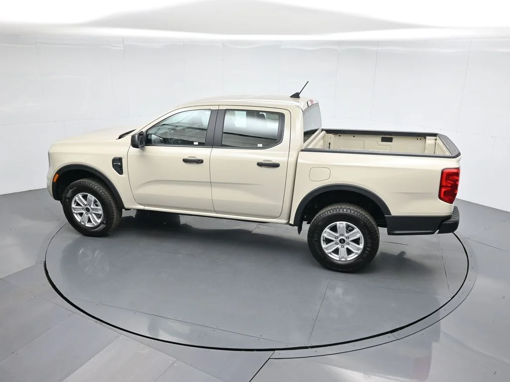 New 2025 Beige Ford XL image 42