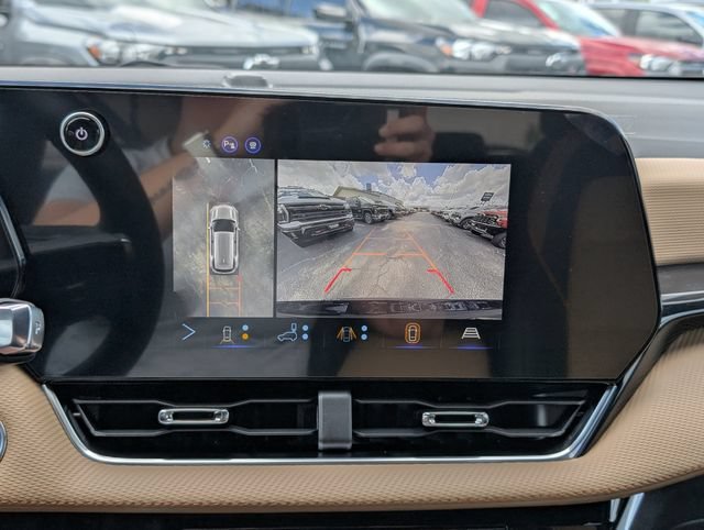 New 2027 Mosaic Black Metallic Chevrolet ACTIV image 21