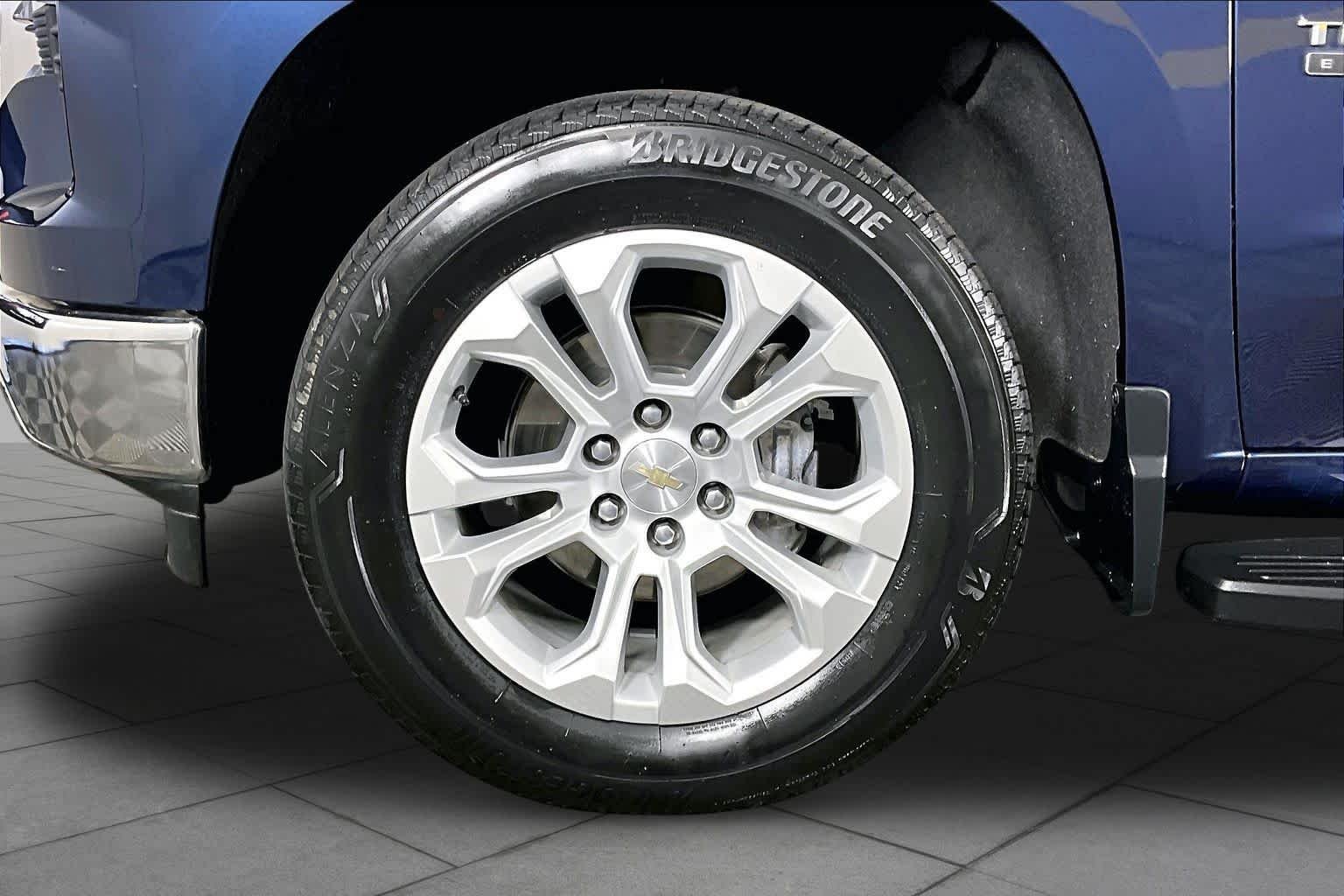 Used 2023 Northsky Blue Metallic Chevrolet LTZ image 11