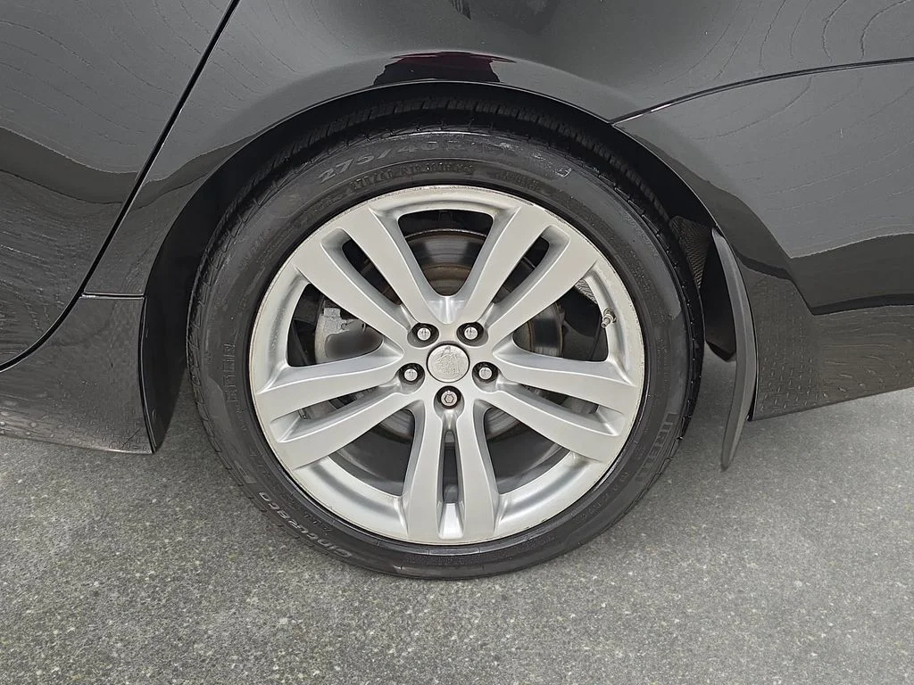 Used 2014 Ebony Jaguar XJL Portfolio image 31