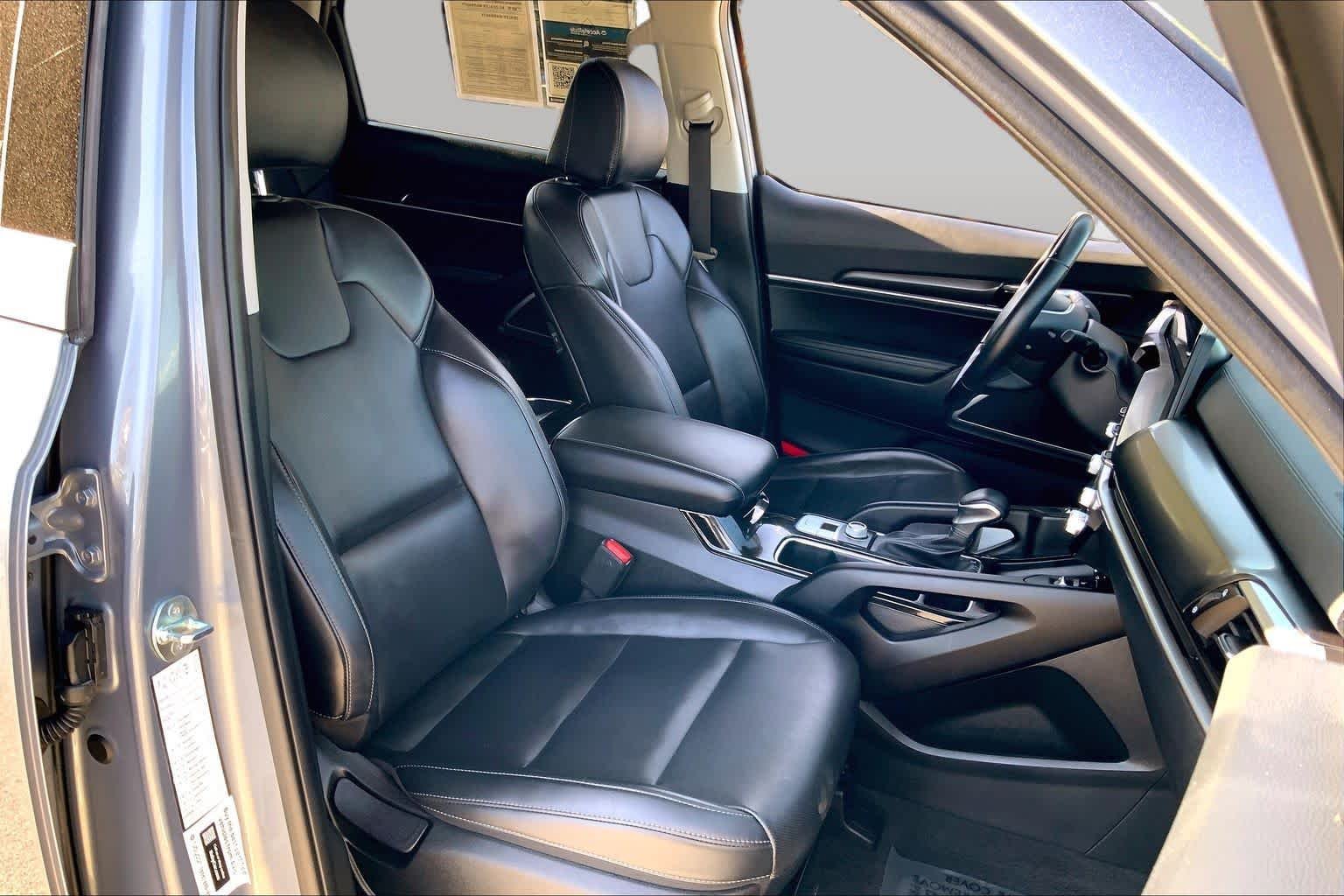 Used 2025 Everlasting Silver Kia S image 9