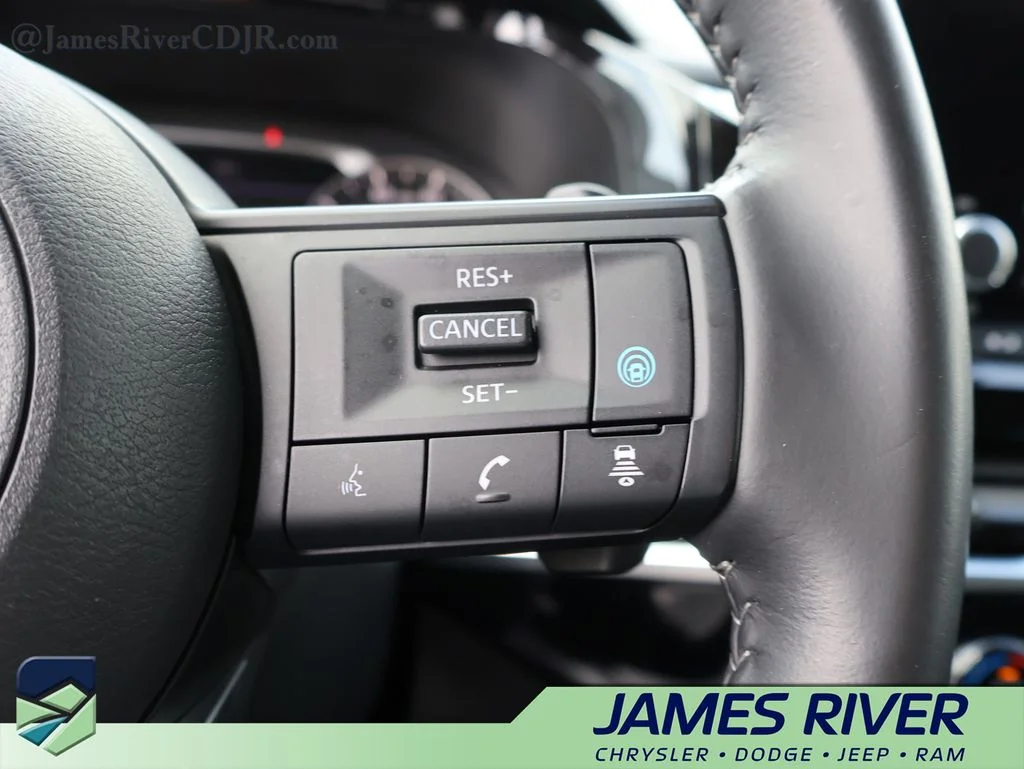 Used 2025 Blue Nissan SV image 29