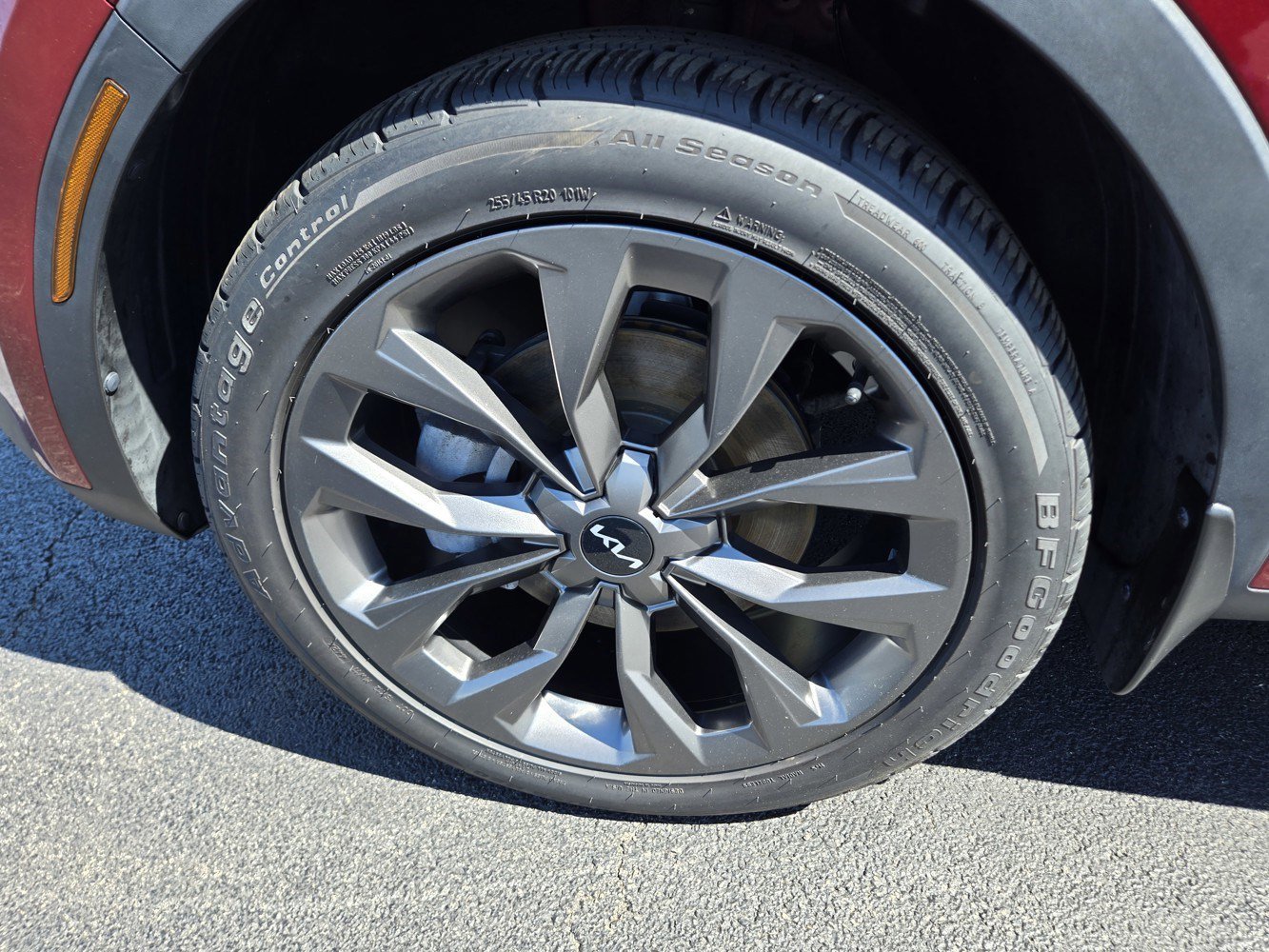 Used 2022 Passion Red Tintcoat Kia X-Line EX image 47