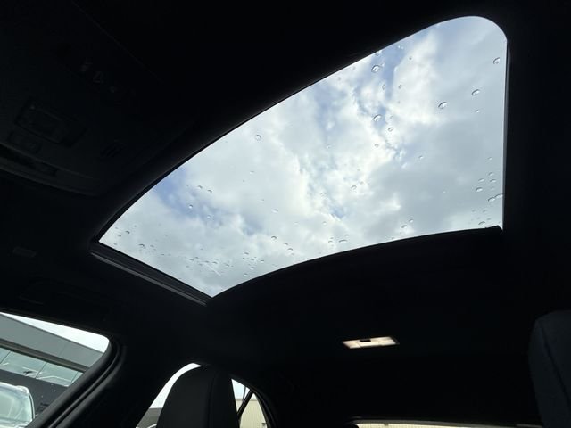 2024 Lexus UX Hybrid 250h - Photo 21