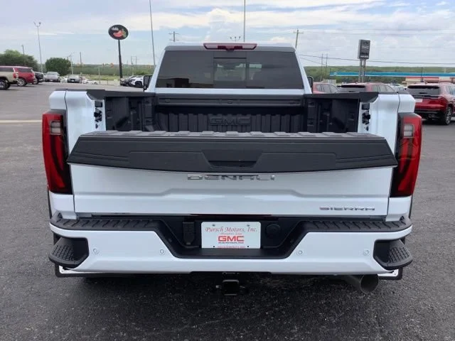 2026 GMC Sierra 3500HD Denali Ultimate - Photo 9