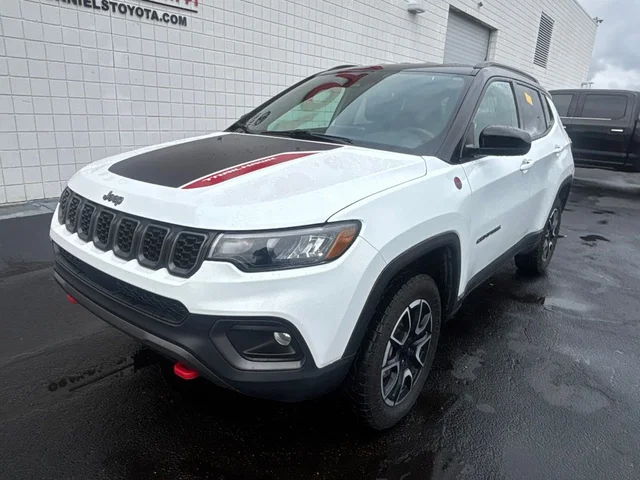 2024 Jeep Compass Trailhawk
