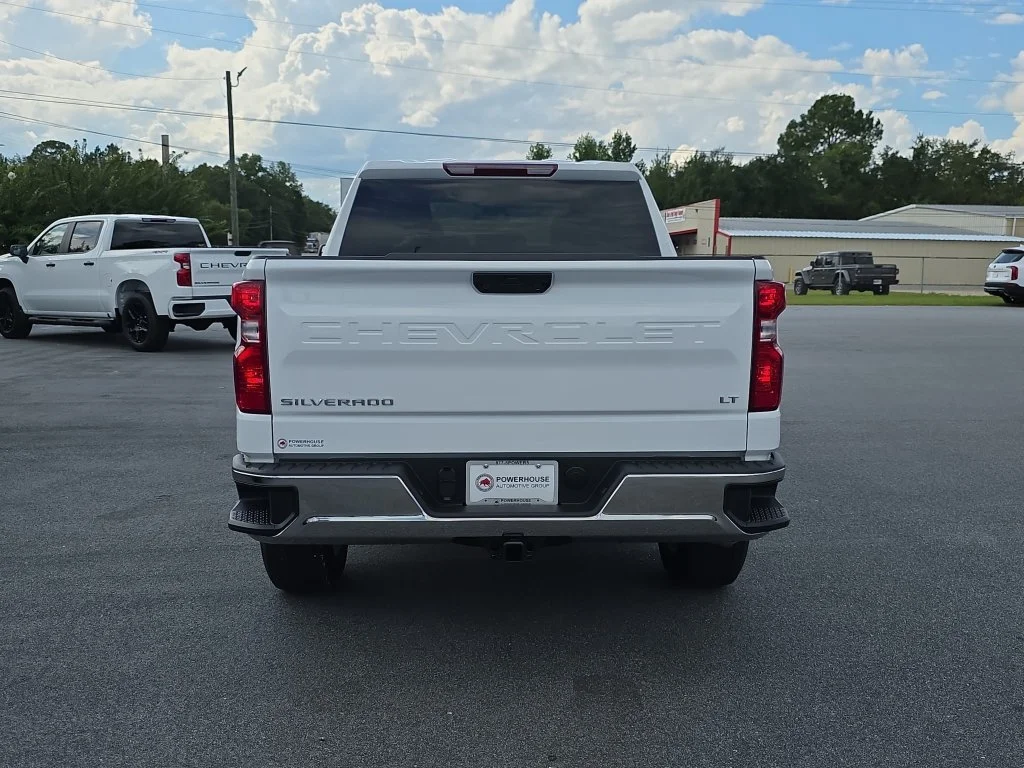 New 2026 Summit White Chevrolet LT image 6