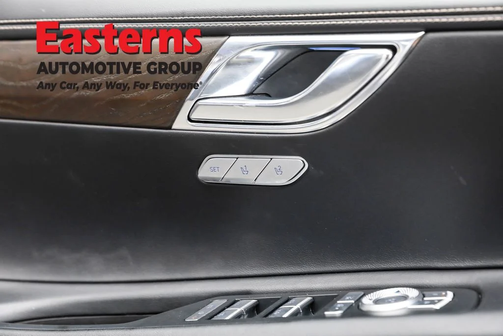 Used 2024 White Genesis 2.5T image 22