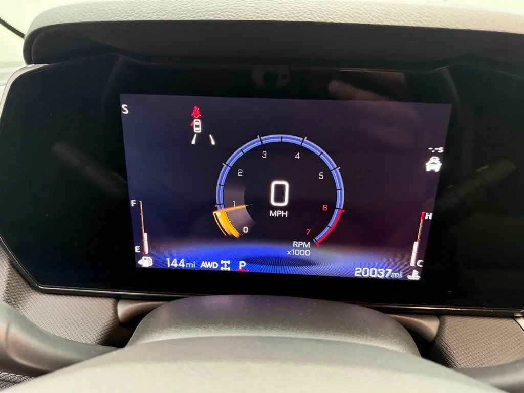 Used 2024 Gray Chevrolet LT image 21