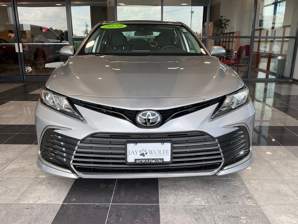 Used 2024 Toyota Camry LE with VIN 4T1C11AK3RU872125 for sale in Kansas City