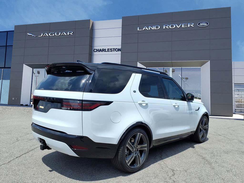 New 2026 Fuji White Land Rover Dynamic SE image 5