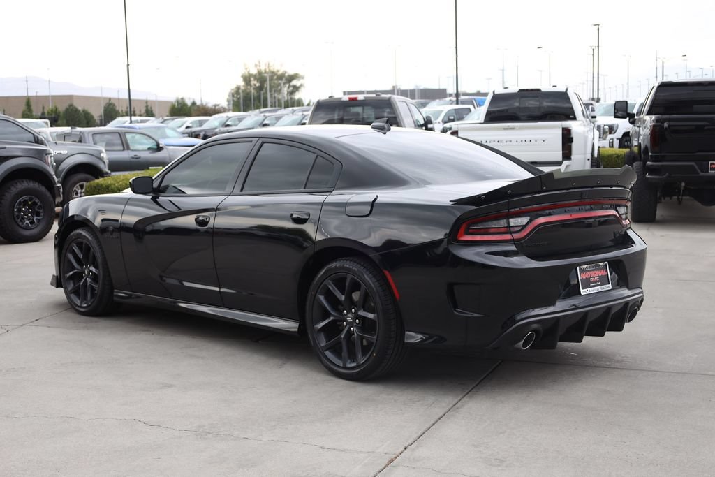 Used 2022 Pitch Black Clearcoat Dodge R/T image 4