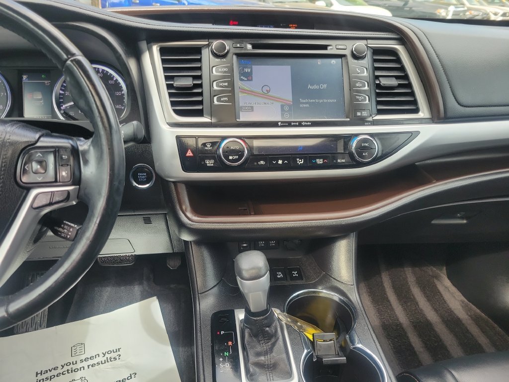 Certified Used 2017 White Toyota XLE image 33