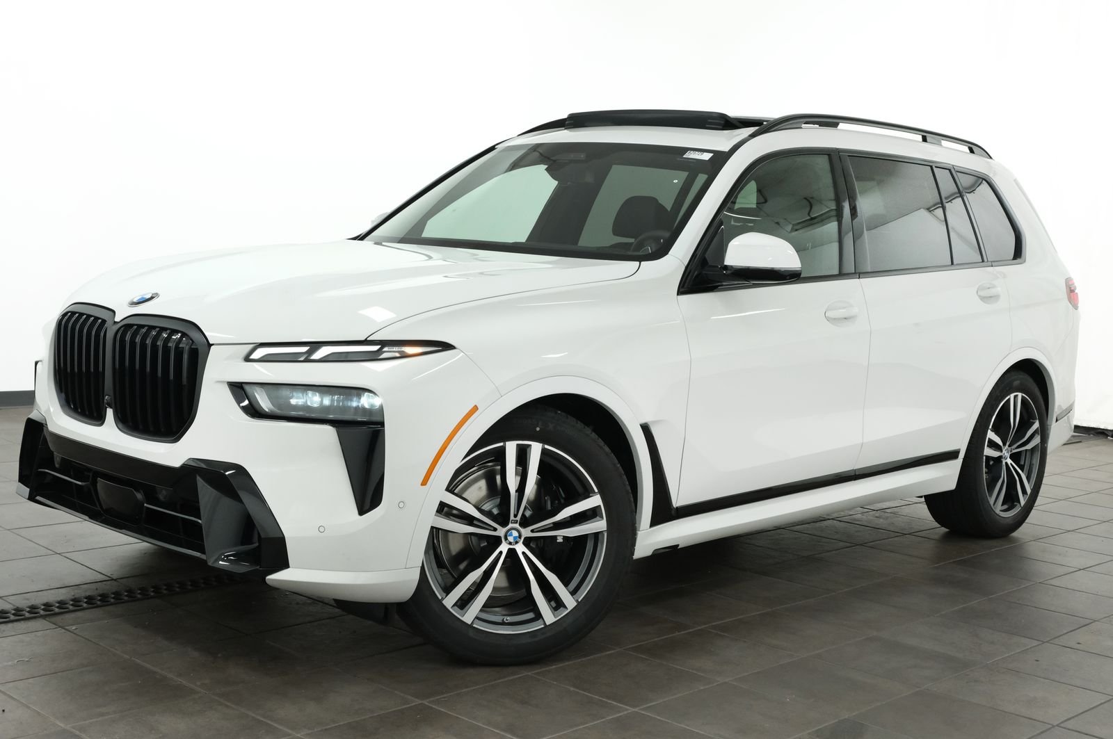 New 2027 Alpine White BMW xDrive40i image 1