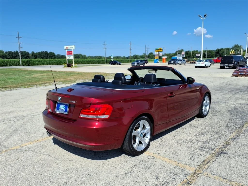 Used 2013 BMW 1 Series 128i with VIN WBAUL7C57DVU09384 for sale in Wilmington, IL
