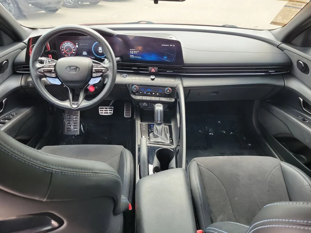 Used 2025 Red Hyundai Base image 12