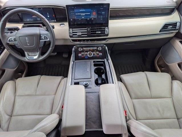 Used 2024 Blue Lincoln Reserve image 5