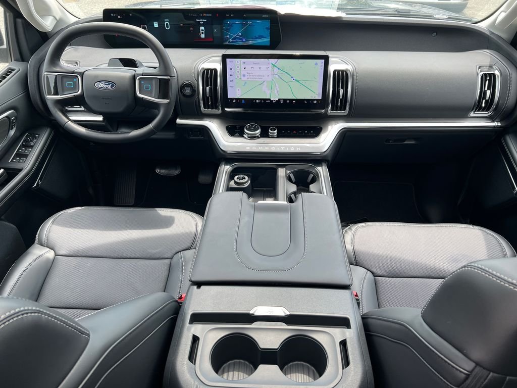 New 2026 Black Ford Platinum image 27