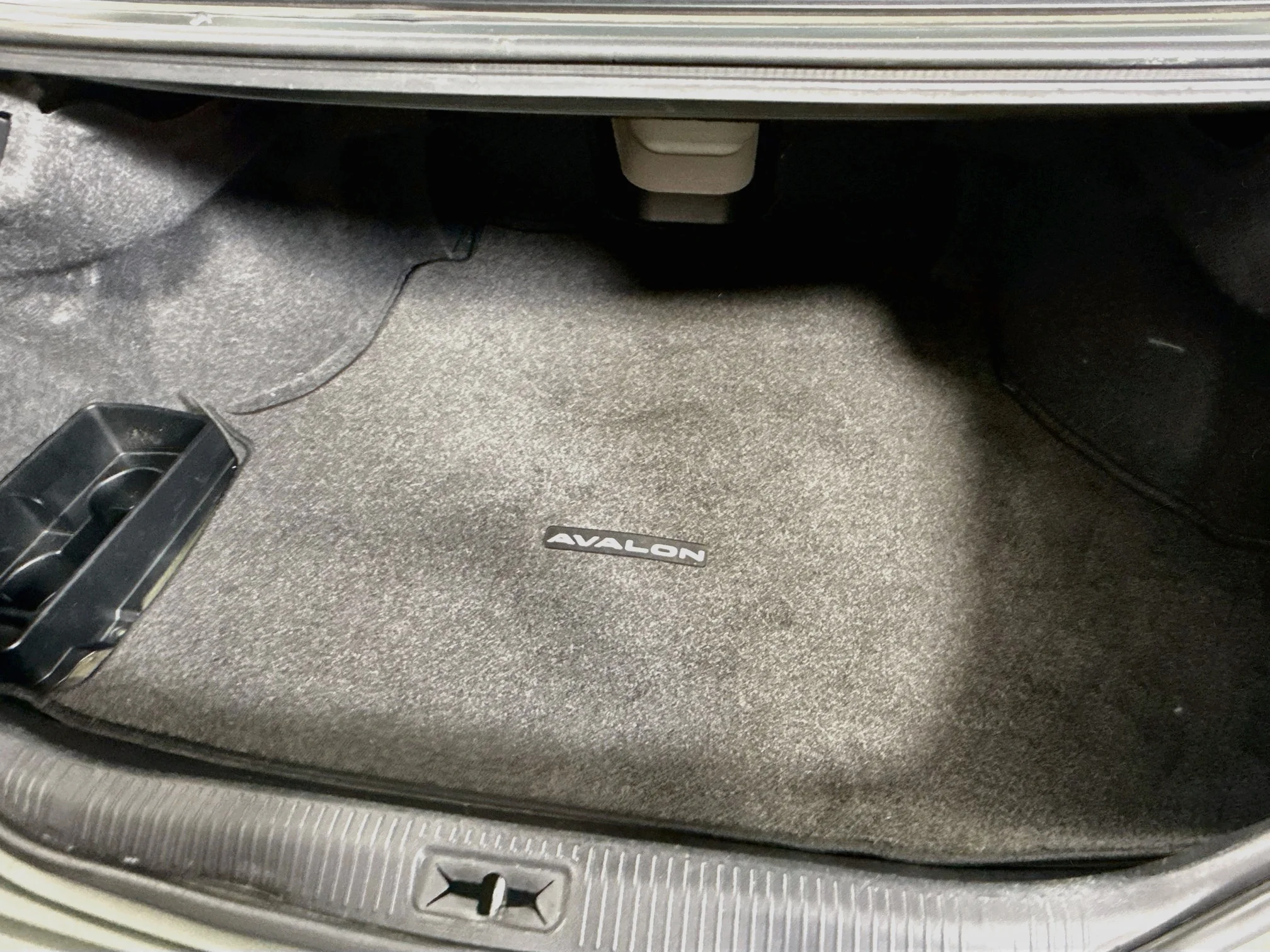 Used 2011 Cypress Pearl Toyota Limited image 24