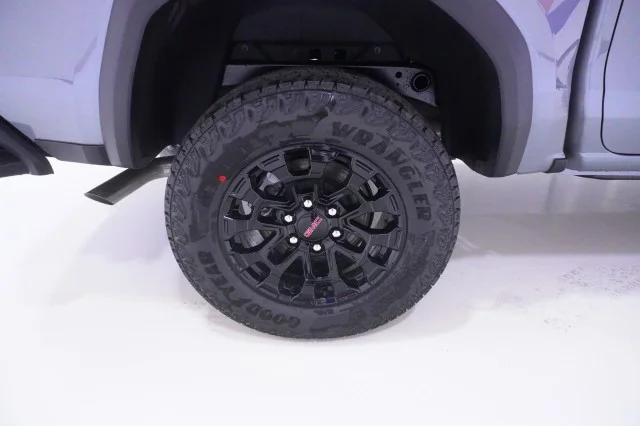 New 2026 Sterling Metallic GMC Elevation image 5