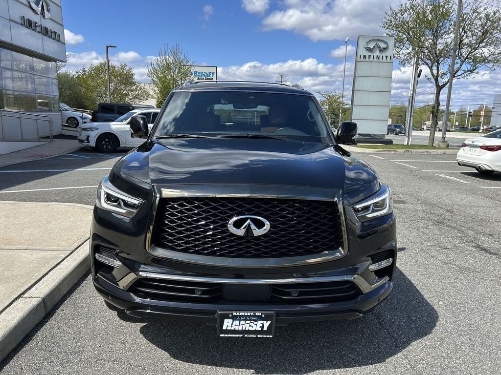 Certified Used 2024 Black INFINITI Sensory image 3
