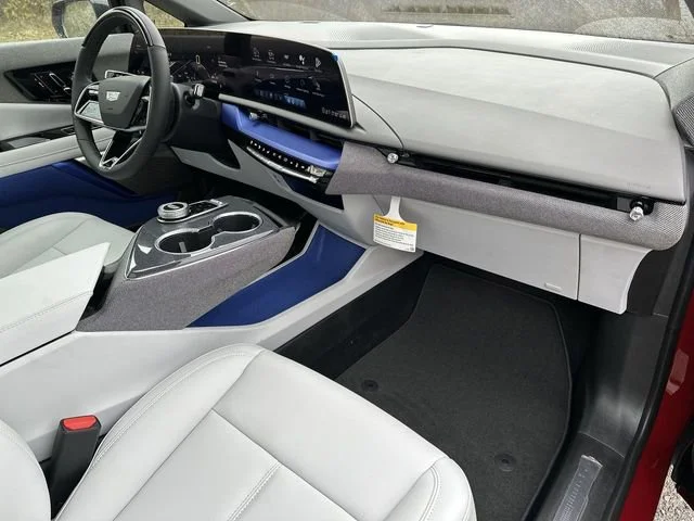 2026 Cadillac OPTIQ Sport - Photo 29