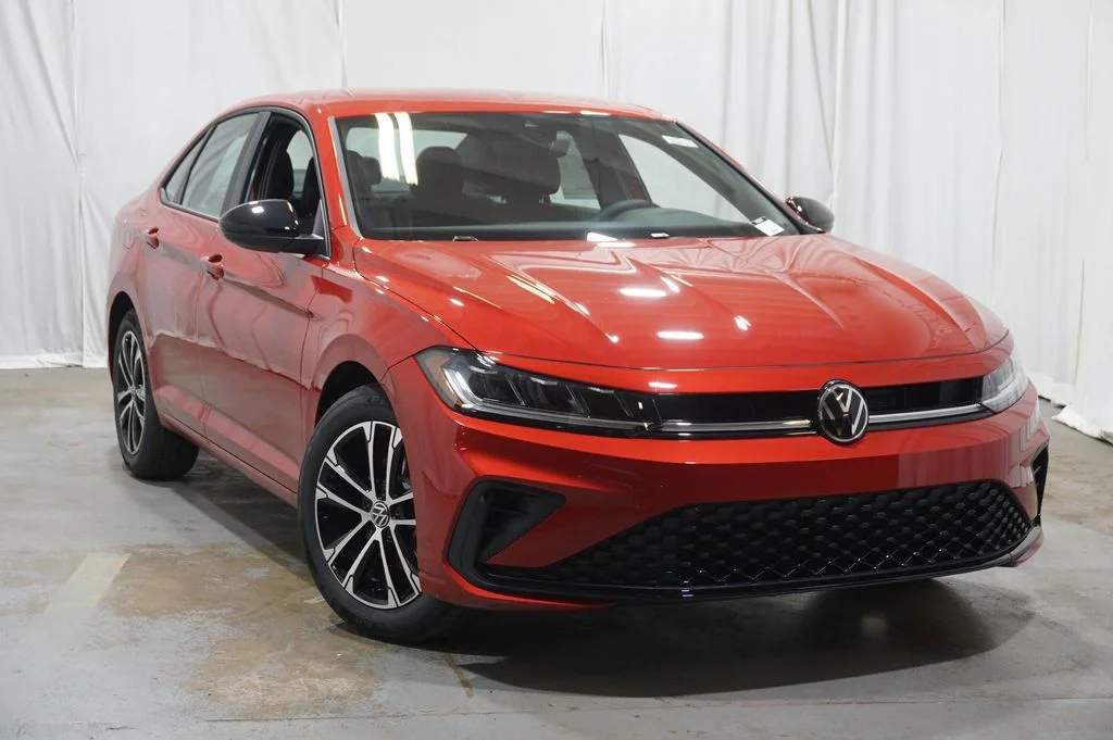 New 2026 Red Volkswagen 1.5T Sport image 2
