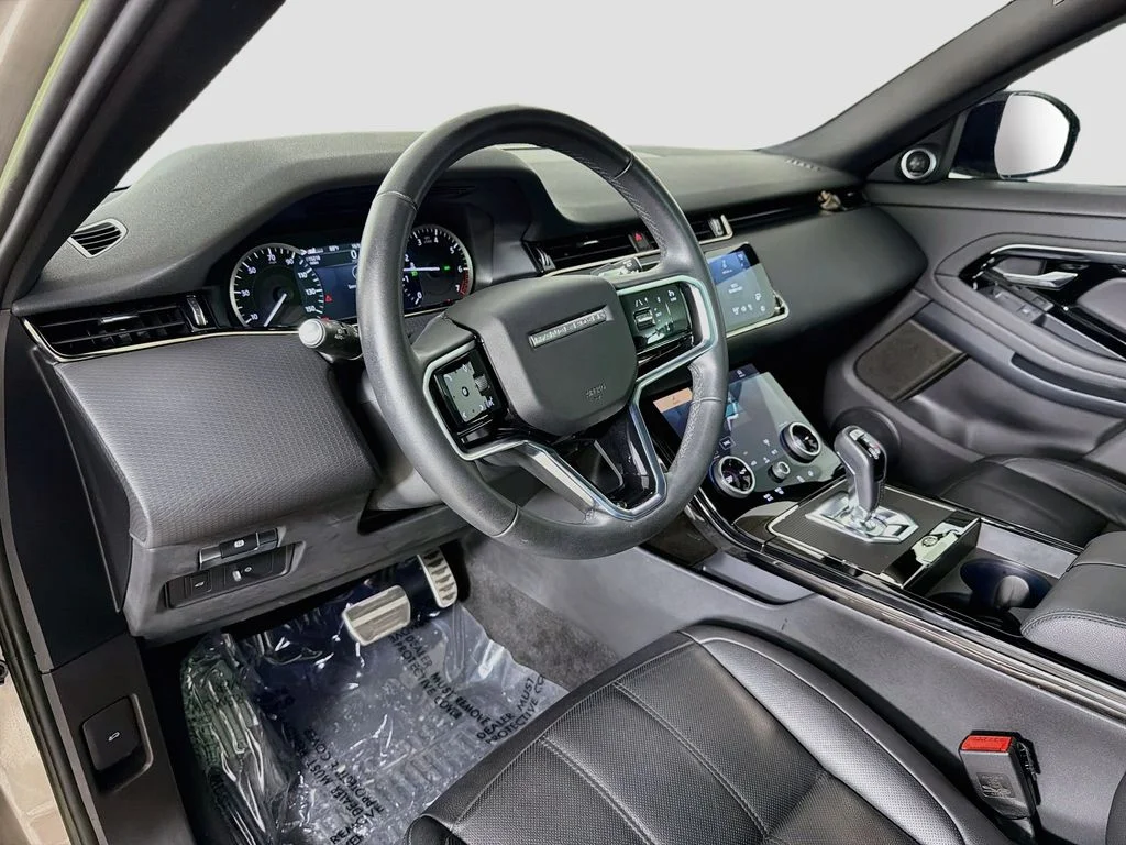 Certified Used 2023 Gold Land Rover Dynamic image 9