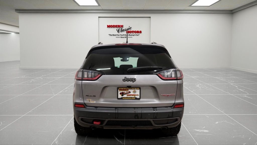 Used 2020 Silver Jeep Trailhawk image 19
