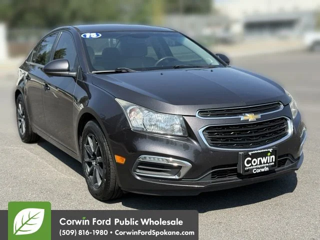 Used 2015 Tungsten Metallic Chevrolet 1LT image 1